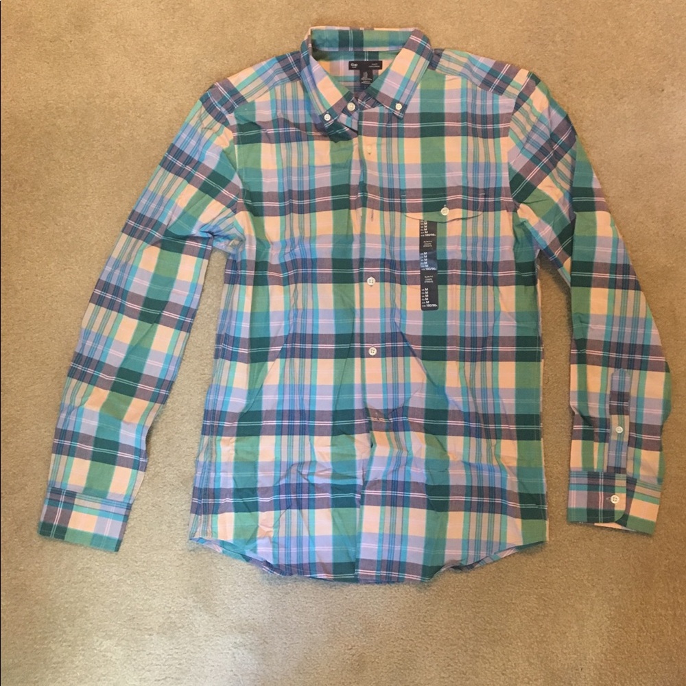 NWT Gap LS button down - never worn, orig package
